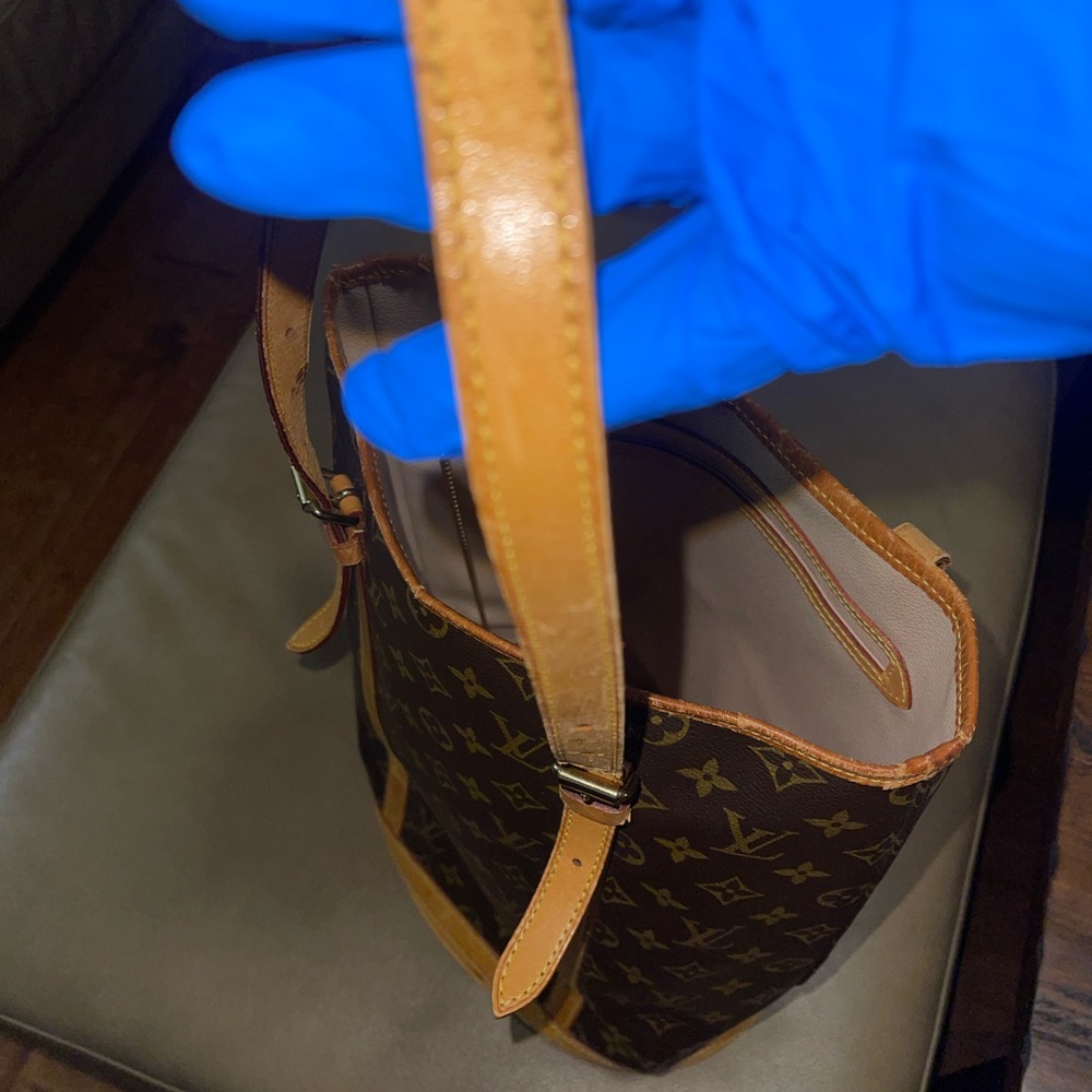 LV Brown Vintage Monogram Bucket Bag - Picture 7 of 16